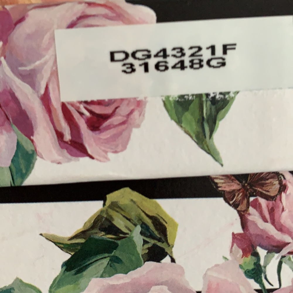 dolce & Cabbana sunglasses authentic with receipt - Picture 7 of 7